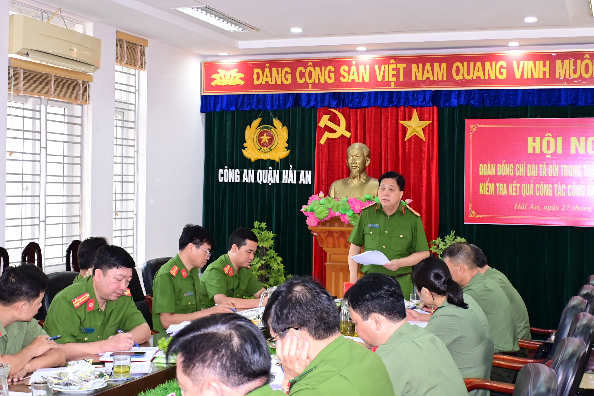 Kiểm tra công tác 6 tháng đầu năm 2024 tại Công an quận Hải An